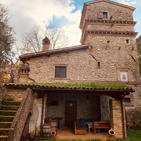 Casale Alessandri Massa Martana