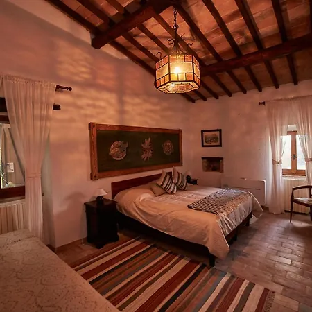 Casale Alessandri Massa Martana