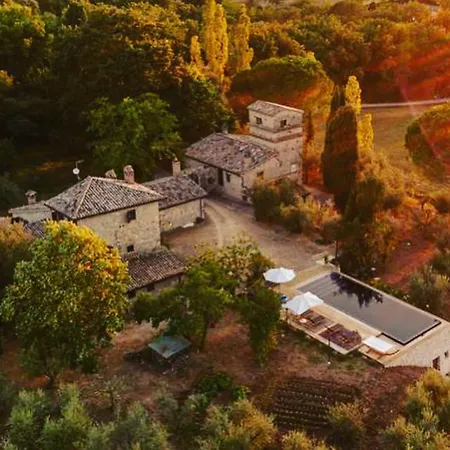 Casale Alessandri Massa Martana