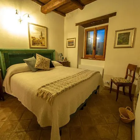 Casale Alessandri * Massa Martana