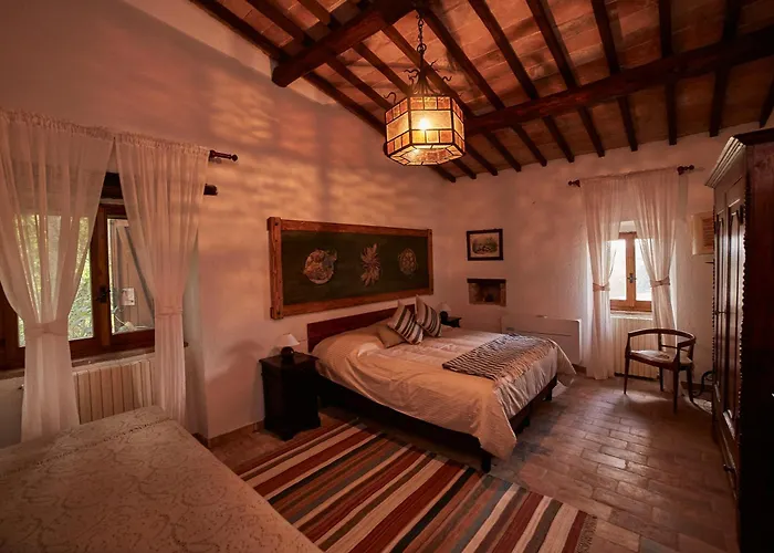 Casale Alessandri Massa Martana