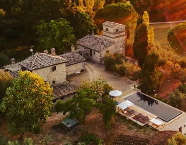 Casale Alessandri Massa Martana